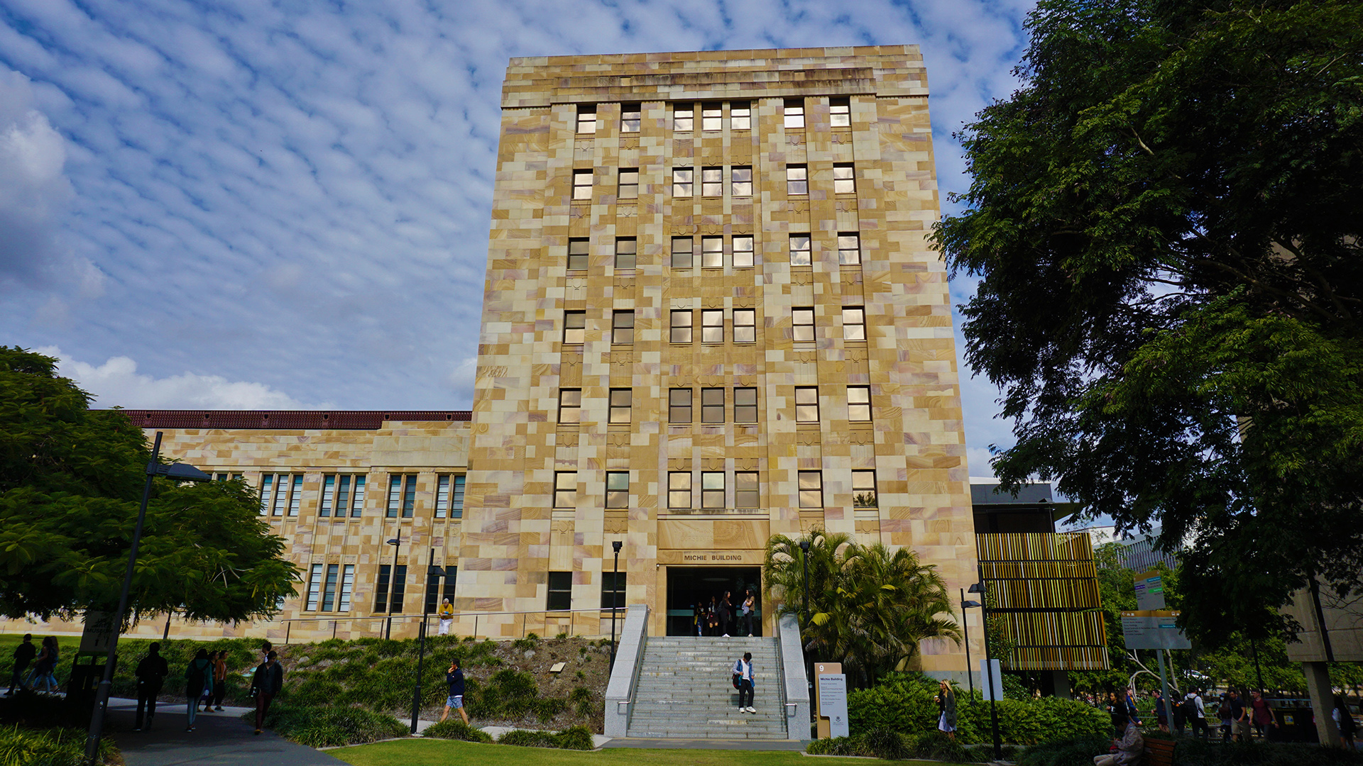 昆士兰大学 昆士兰留学一年多少钱