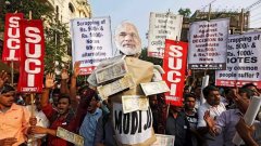 印度卢比上演惊魂48小时