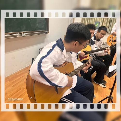 左晨华留学-左晨品牌