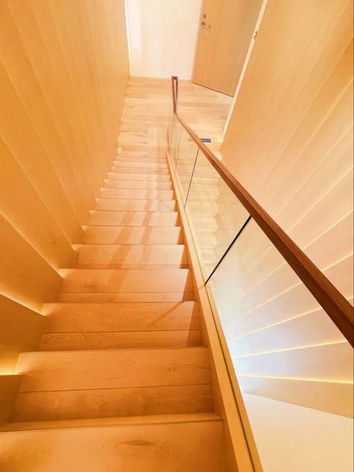 加拿大安省高中必修学分法语是必修吗