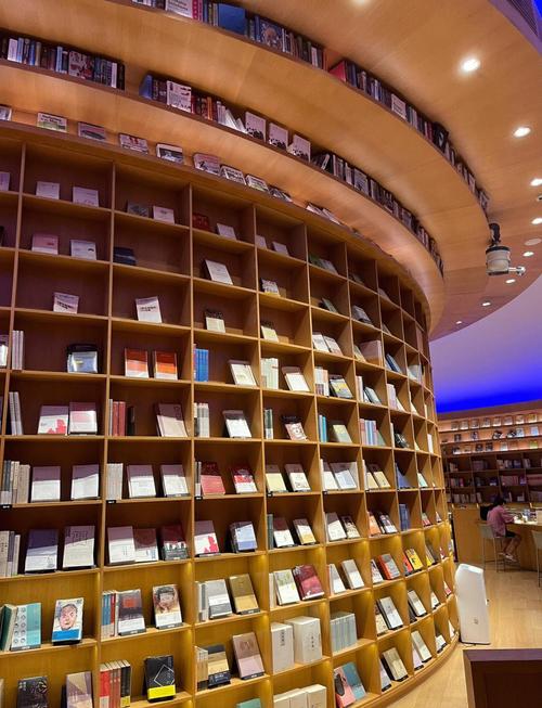 恋爱频率歌词 不知花火的恋爱频率歌词