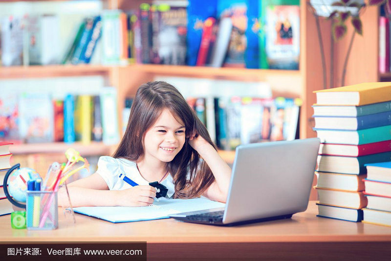 许可馨代表留学生 留学生许可馨父母做什么的 许可馨代表留学生 留学生许可馨父母做什么的