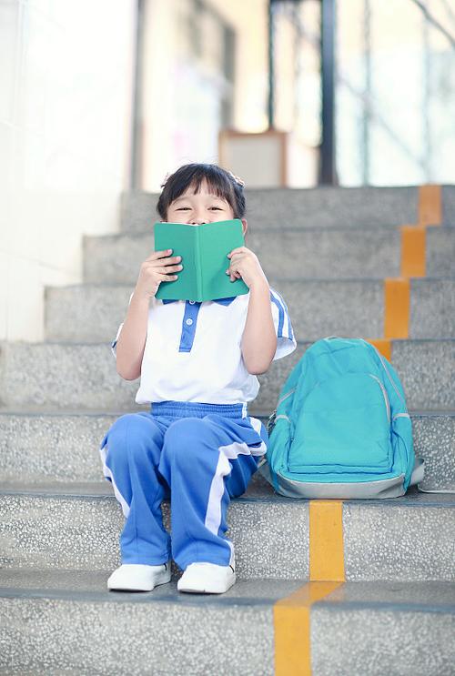 新西兰可以跨专业读研吗？