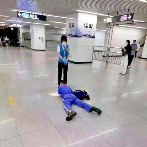 包青天的导演何中华 何宝生包青天 包青天的导演何中华 何宝生包青天