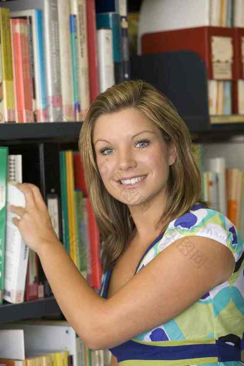 暴风眼演员表蝙蝠赵威霖