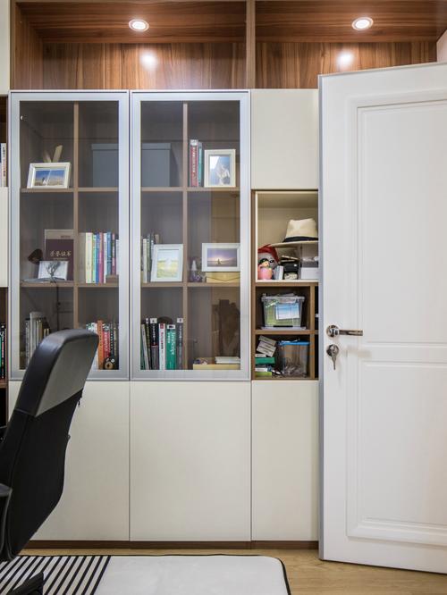 神秘资金横扫创业板