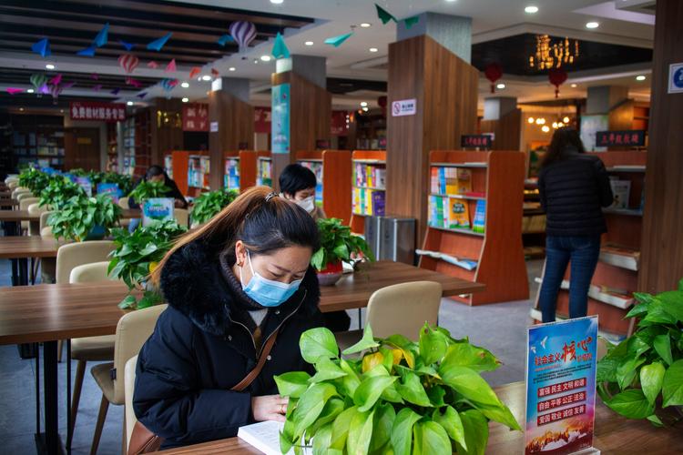 西班牙留学低消费城市