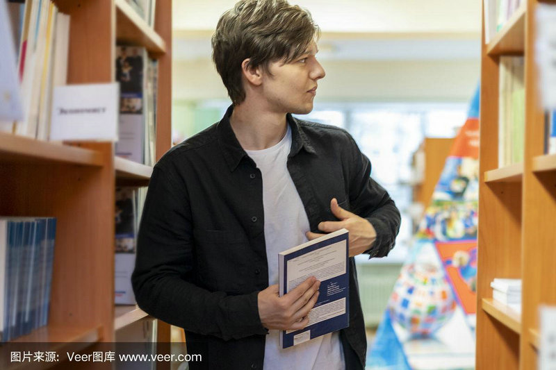 匈牙利布达佩斯经济大学 匈牙利布达佩斯经济大学