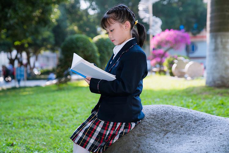 徐璐新剧新留学生 徐璐校园剧