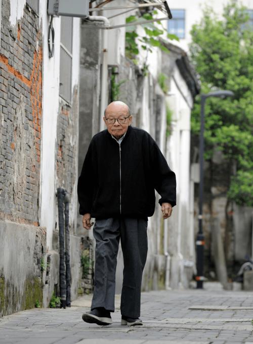 刘嘉玲艳照 刘嘉玲优雅