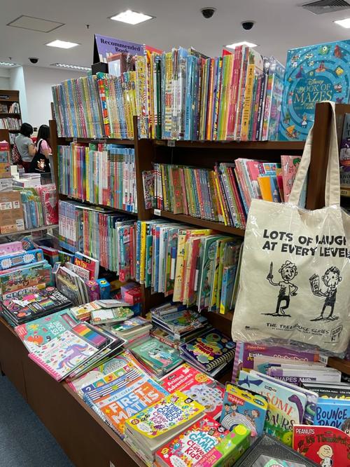 设置在不同学院的金融工程专业课程比较