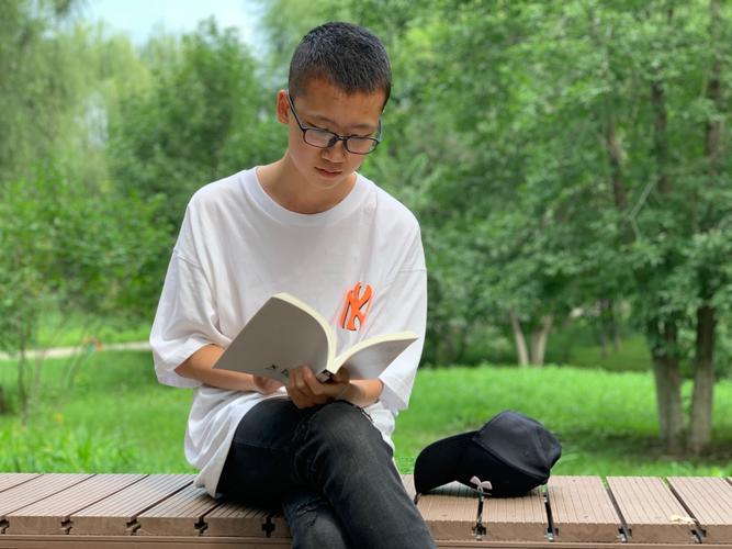 张嘉译怀疑是癌症