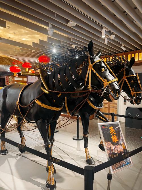 梦见蛇咬自己的手 梦见蛇咬自己的手