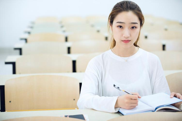 新西兰留学费用是多少-