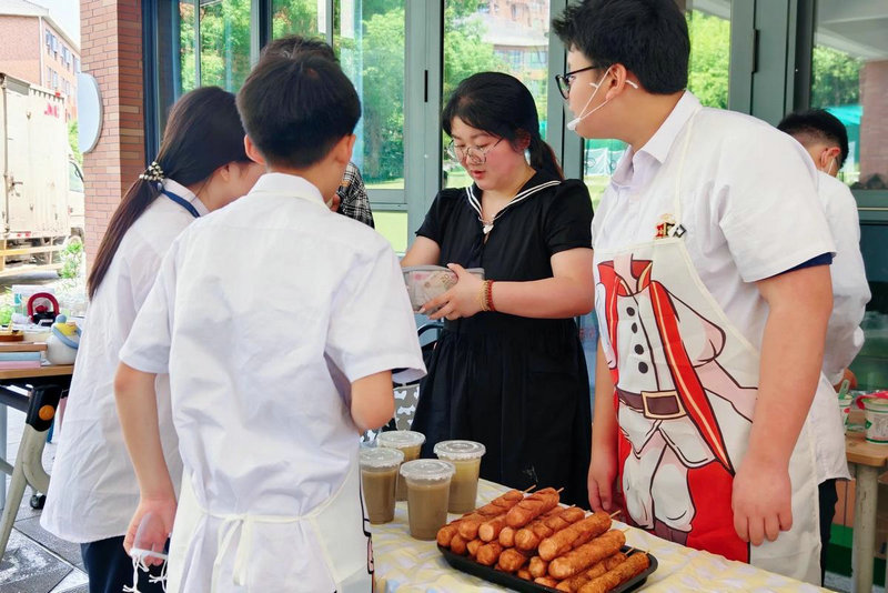留学生花钱买(留学生购买)