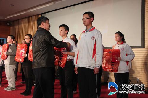 考研结果不理想,去美国读研来得及