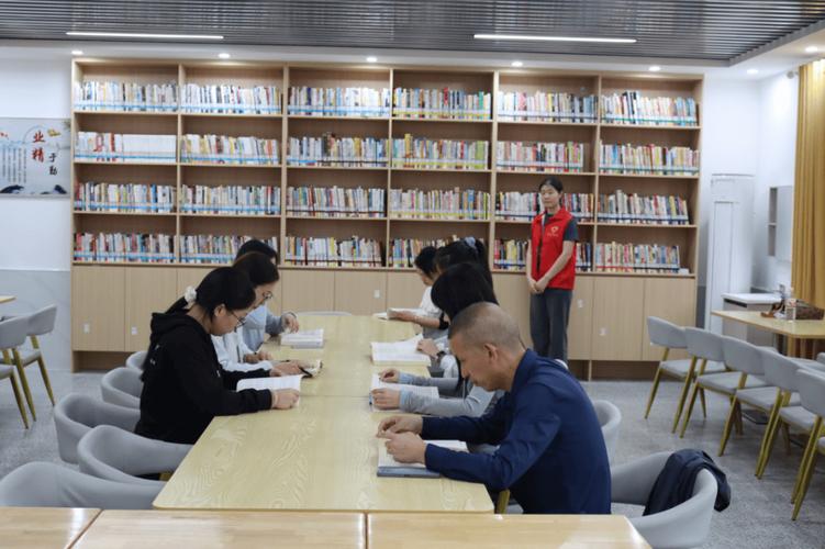 唐国强加入外国国籍了吗 唐国强加入外国国籍了吗