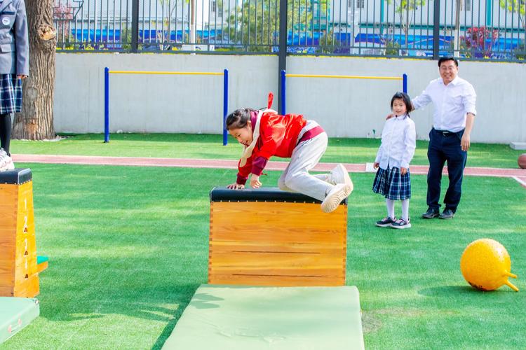 朗诵稿件(红色朗诵稿件)