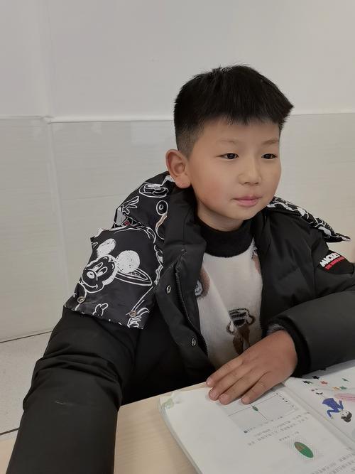 金弦出国留学_金弦 国籍