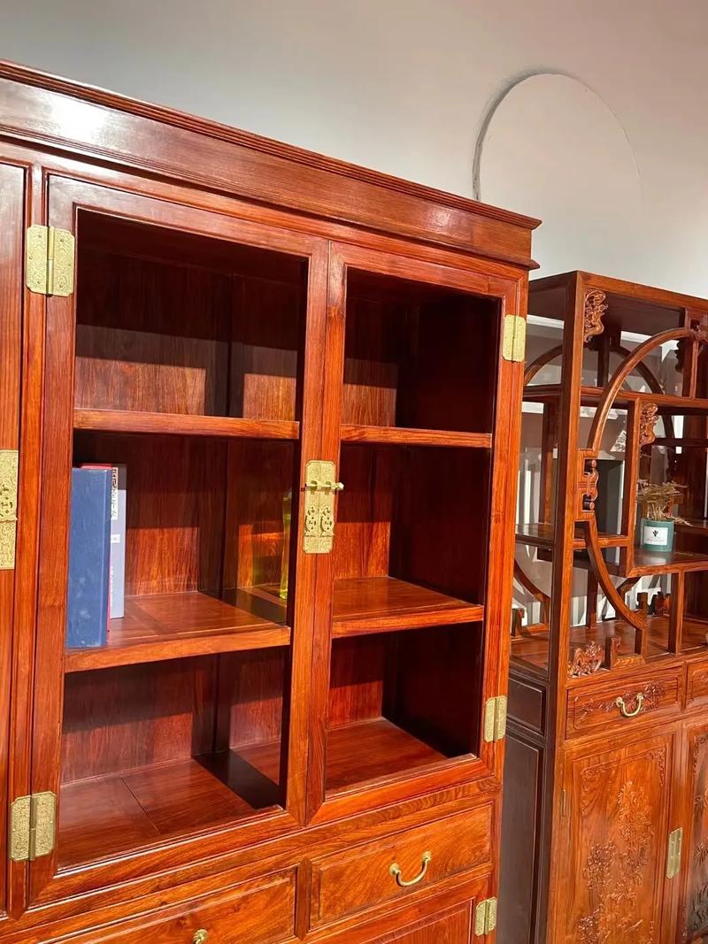 左手亲情右手爱主题曲