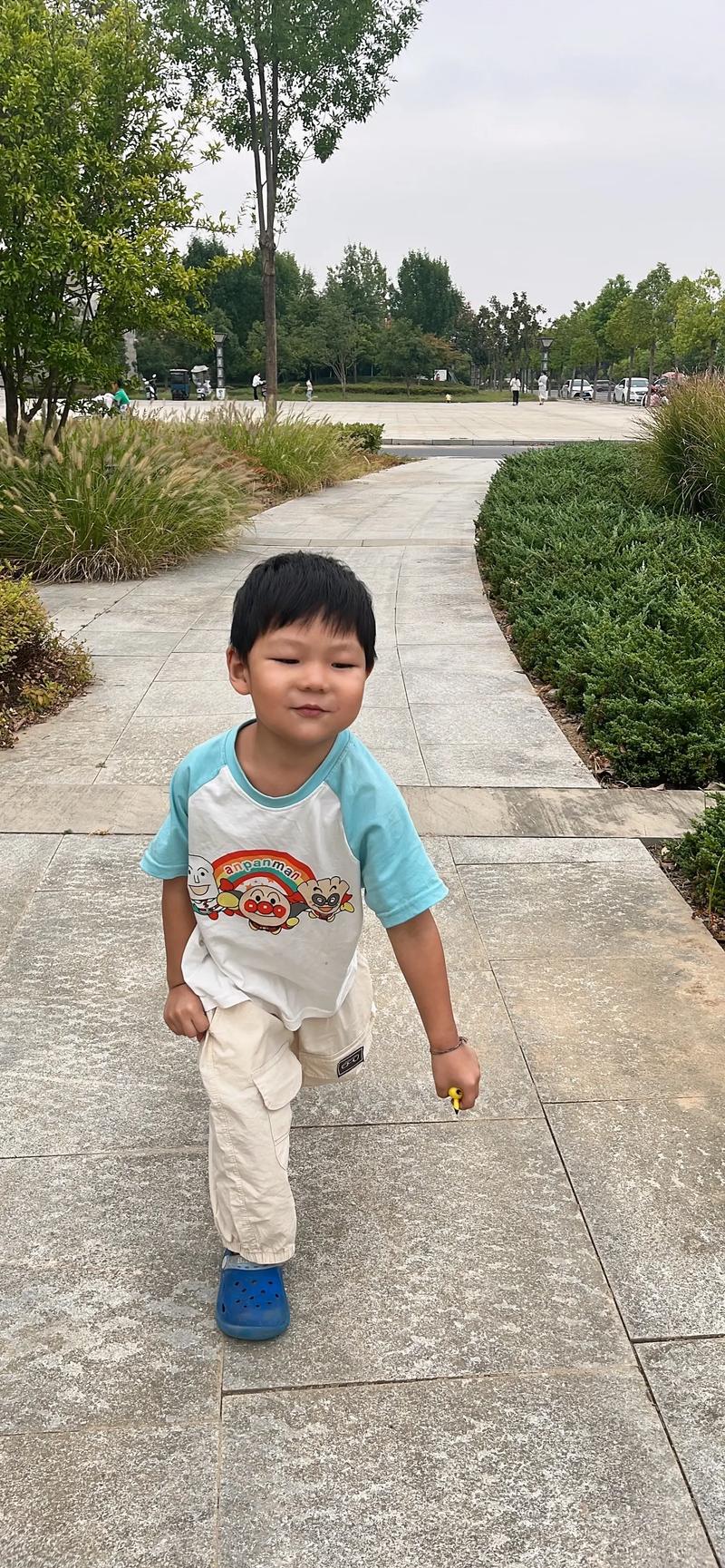 赵本山张小英个人资料简介 赵本山张小英个人资料简介