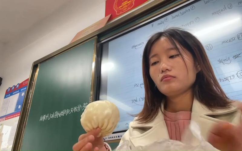 在俄罗斯留学可以打工吗_1