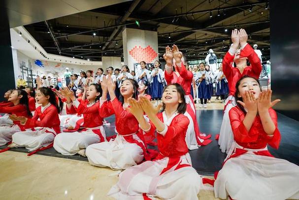 周峻纬留学_周峻纬学历