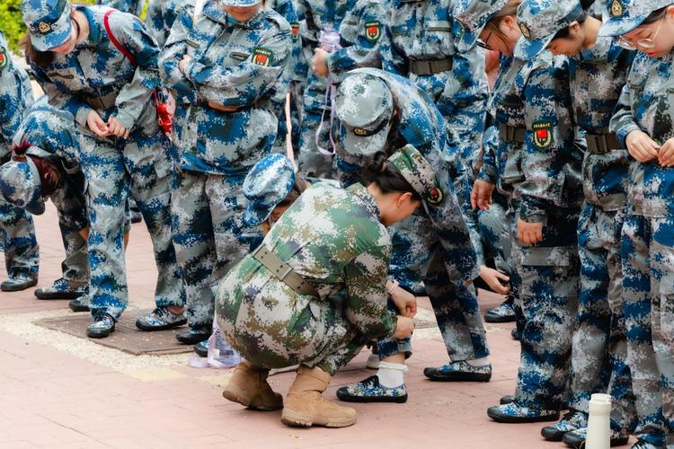 1979年星座命运 查1979年星座查询表