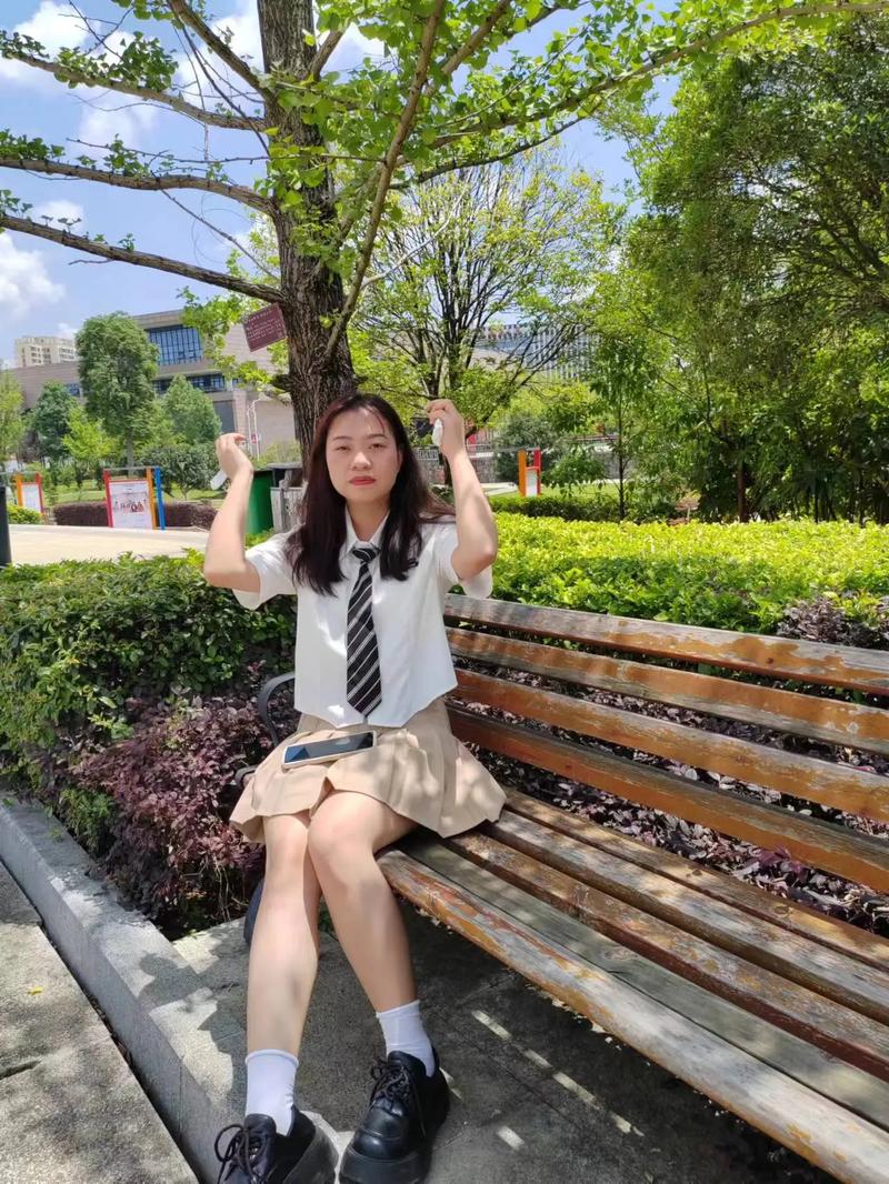 林雨申的妻子杨雨辰演过什么 林雨申的妻子杨雨辰演过什么