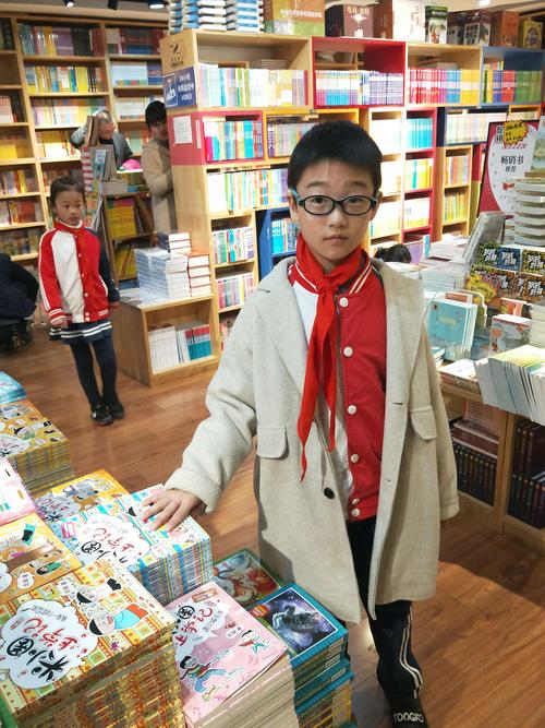 英国留学一年多少w 英国留学一年多少w