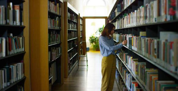 墨尔本大学信息系统专业信息变更