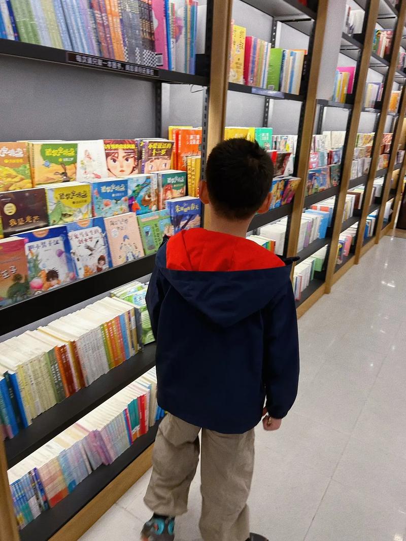 李易峰娶的泰国千金是谁 李易峰娶的泰国千金是谁