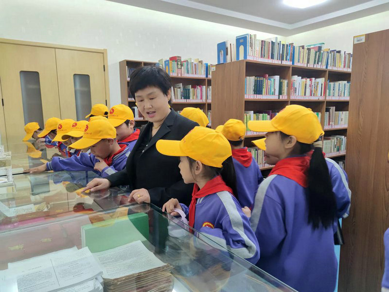 宋祖儿为灾区捐物资 宋祖儿为灾区捐物资